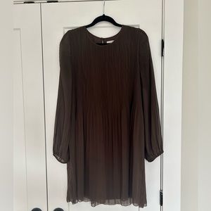 Aritzia Wilfred Daydreamer Mini Dress in Brown (Size L) 🤎